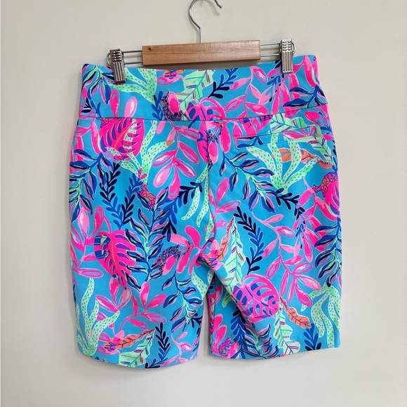 NEW!! Lilly Pulitzer, Luxletic Shorts, women's S - Picture 4 of 10